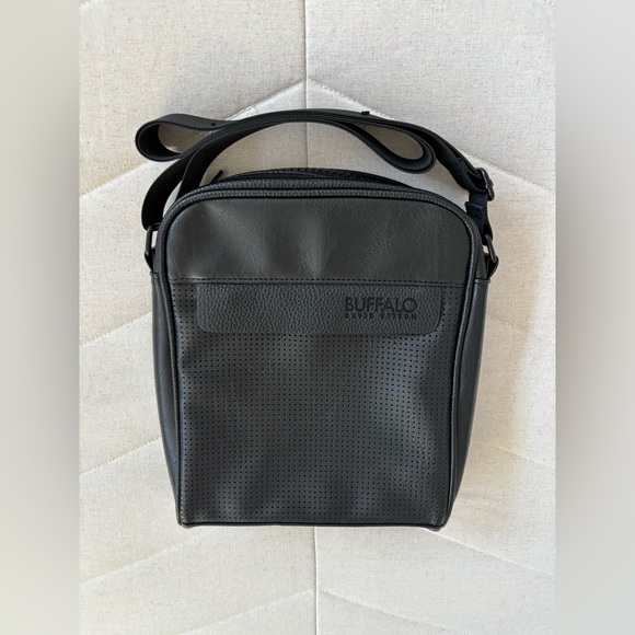 | NWOT | Buffalo | David Bitton | Shoulder / Crossbody Messenger Bag - Picture 5 of 13